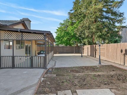 8240 Bedford Cove Way, Sacramento, CA 95828 Photo