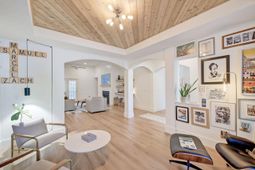 2152 Summerwood Drive photo 4