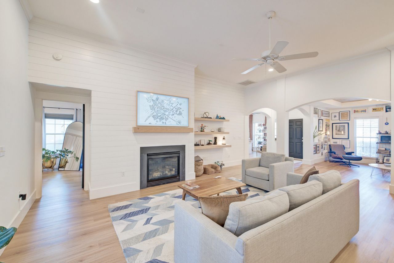 2152 Summerwood Drive Photo 6