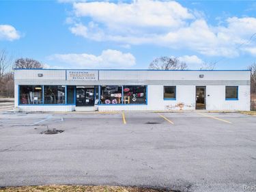 5378 Fenton Road, Mundy Twp, MI 48507