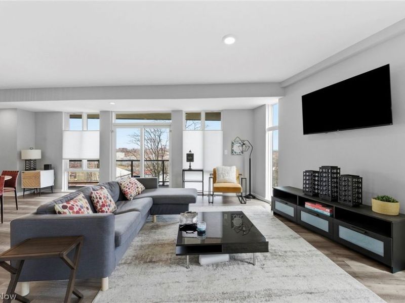 402 Jefferson Avenue, Cleveland, OH 44113 Photo 11