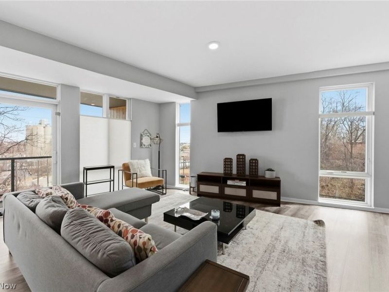 402 Jefferson Avenue, Cleveland, OH 44113 Photo 13