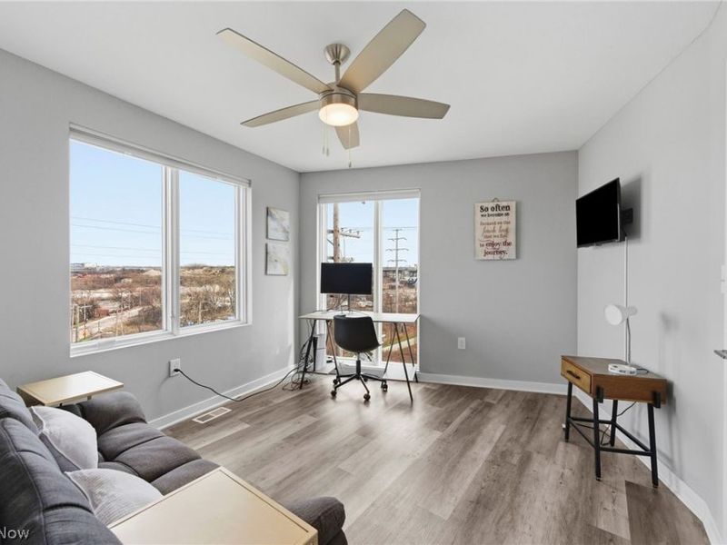 402 Jefferson Avenue, Cleveland, OH 44113 Photo 14