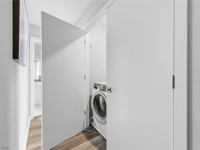 402 Jefferson Avenue, Cleveland, OH 44113 Photo 17