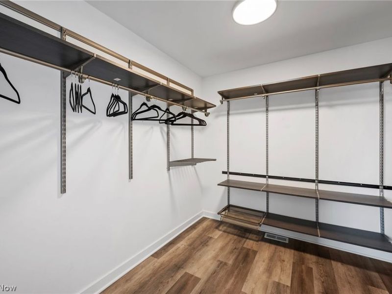 402 Jefferson Avenue, Cleveland, OH 44113 Photo 23