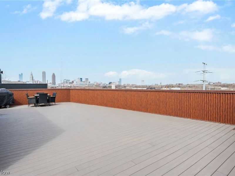 402 Jefferson Avenue, Cleveland, OH 44113 Photo 28