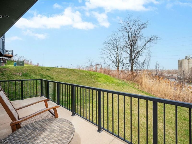 402 Jefferson Avenue, Cleveland, OH 44113 Photo 30