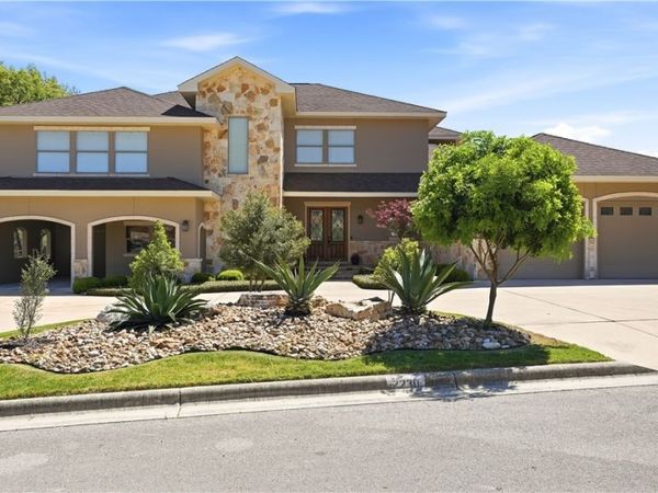 2230 Windsor Place, New Braunfels, TX 78130