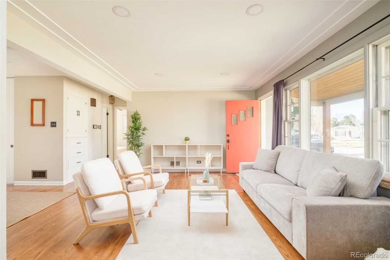 1350 E Amherst Avenue, Englewood, CO 80113 Main Photo