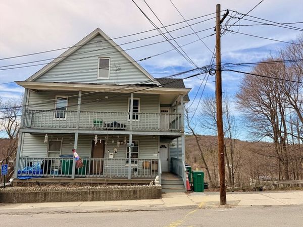 30 Rockland St, Unit 3, Fitchburg, MA 01420