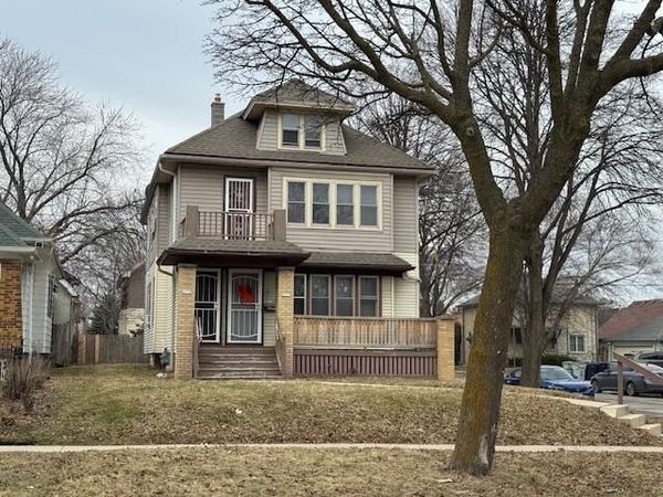 2977 N 60th STREET, Unit 2979, Milwaukee, WI 53210