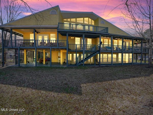 6132 Shawnee Street, Kiln, MS 39556