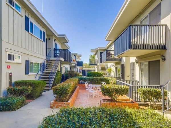 6927 Amherst St, Unit 3, San Diego, CA 92115