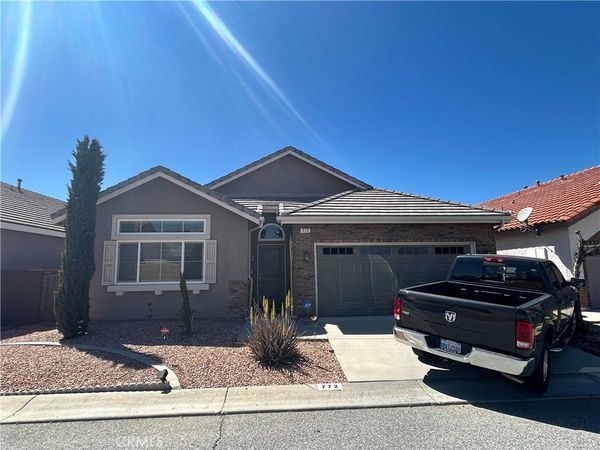 772 St. Alban, San Jacinto, CA 92583
