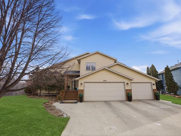 2846 33rd Street S, Fargo, ND 58103
