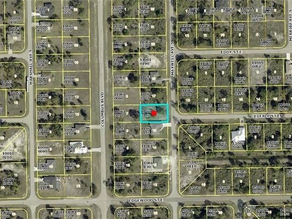 1026 Maxwell AVE S, LEHIGH ACRES, FL 33974