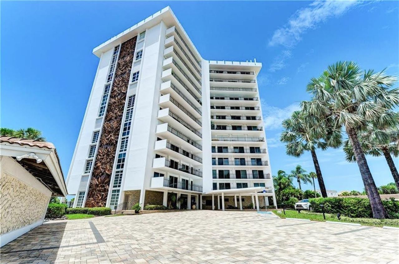 1 Benjamin Franklin Drive , Unit 3, Sarasota, FL 34236 Photo