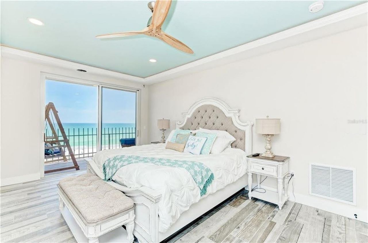 1 Benjamin Franklin Drive , Unit 3, Sarasota, FL 34236 Photo