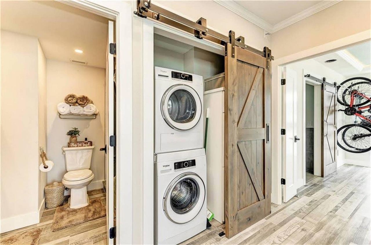 1 Benjamin Franklin Drive , Unit 3, Sarasota, FL 34236 Photo