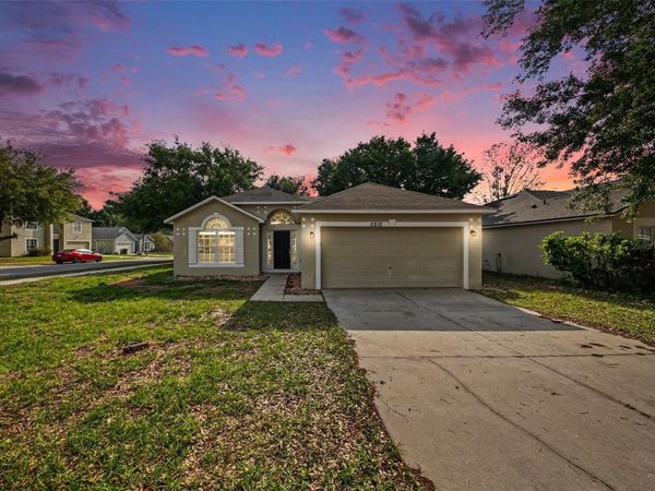 2212 NICOLLETT WAY , LEESBURG, FL 34748