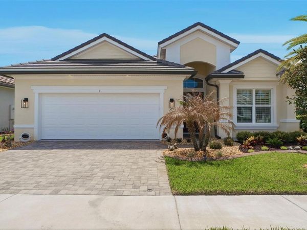 9 DEL PALMA DRIVE , PALM COAST, FL 32137