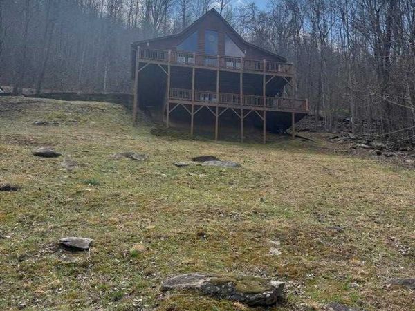 380 Buck Ridge Dr, Murphy, NC 28906