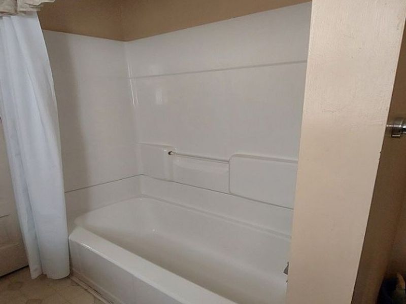 307 Freeman Street, Toronto, OH 43964 Photo 13