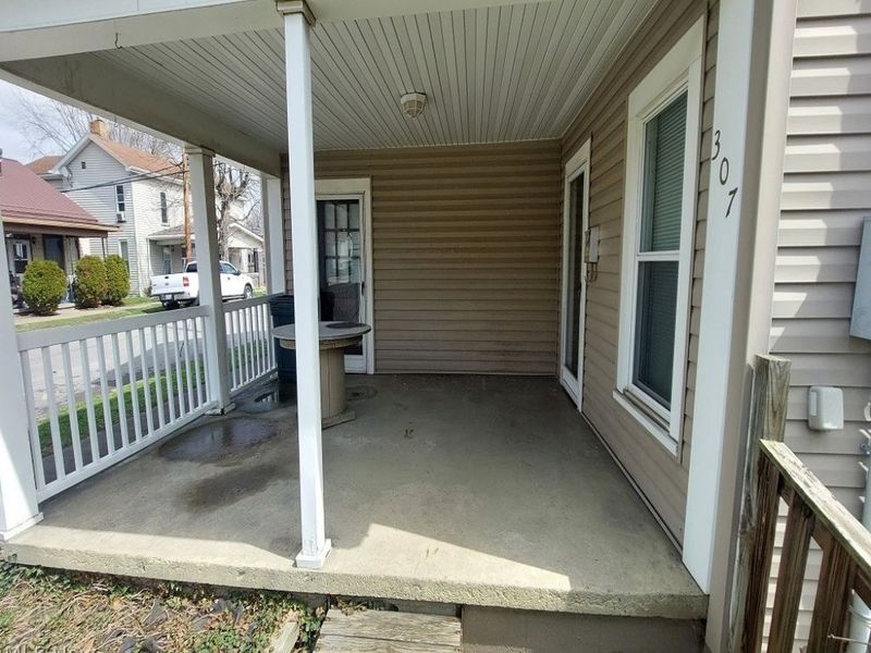 307 Freeman Street, Toronto, OH 43964 Photo 2