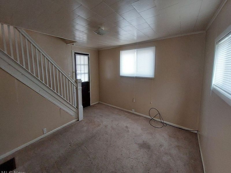 307 Freeman Street, Toronto, OH 43964 Photo 3