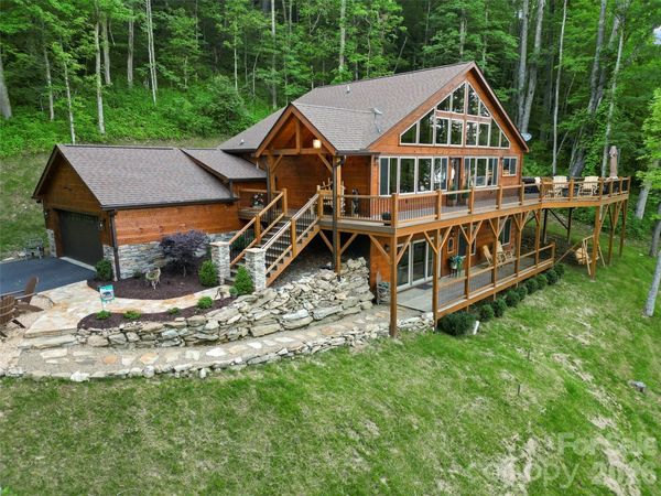 85 Iga Trail, Maggie Valley, NC 28751