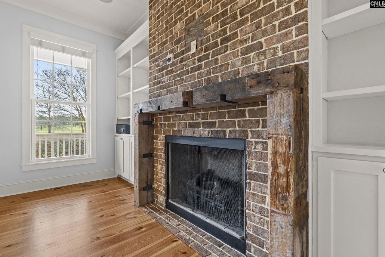 115 Ascot Drive Photo 10