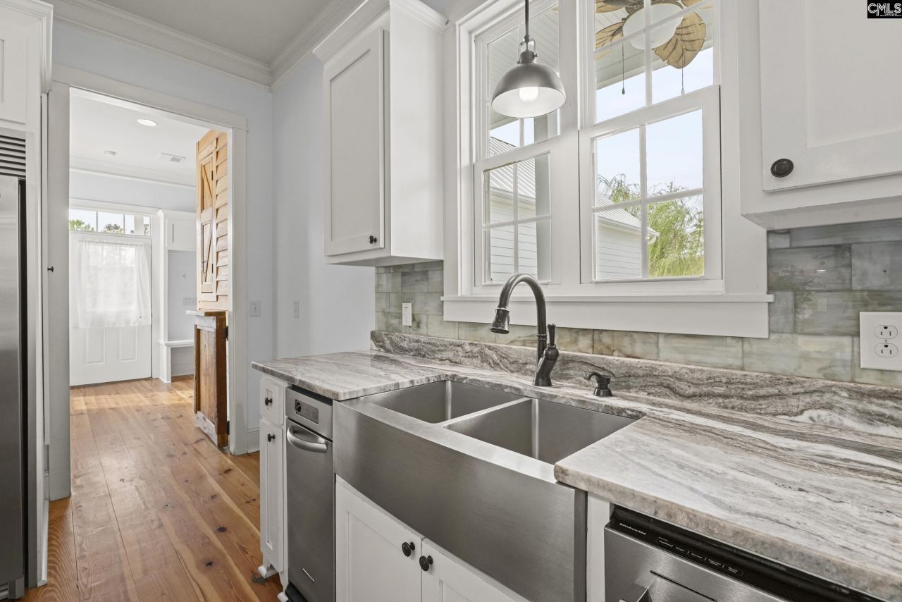 115 Ascot Drive Photo 14