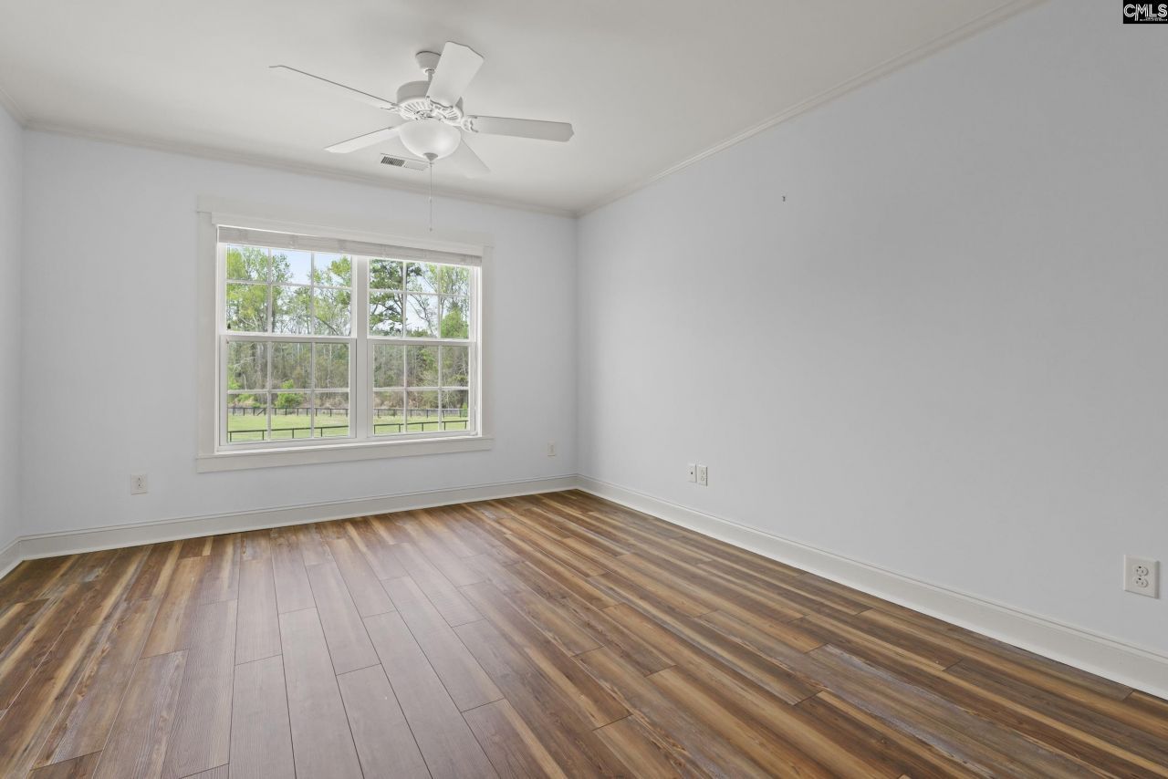 115 Ascot Drive Photo 32