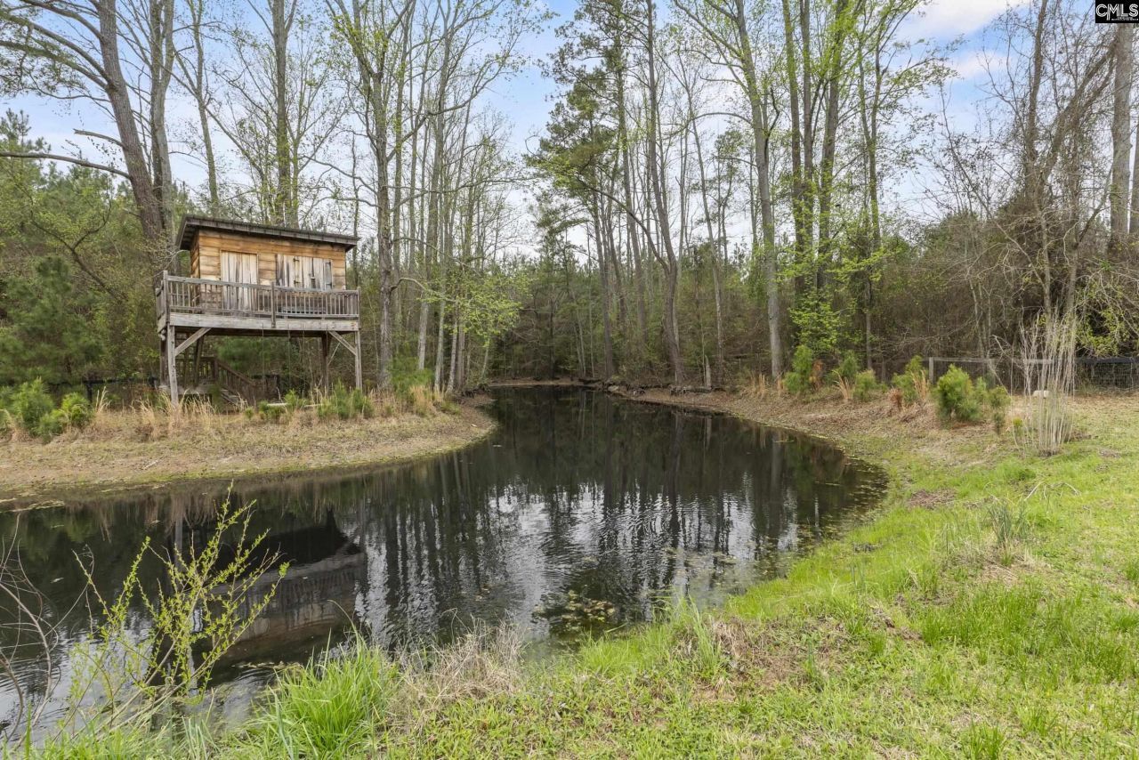 115 Ascot Drive Photo 4