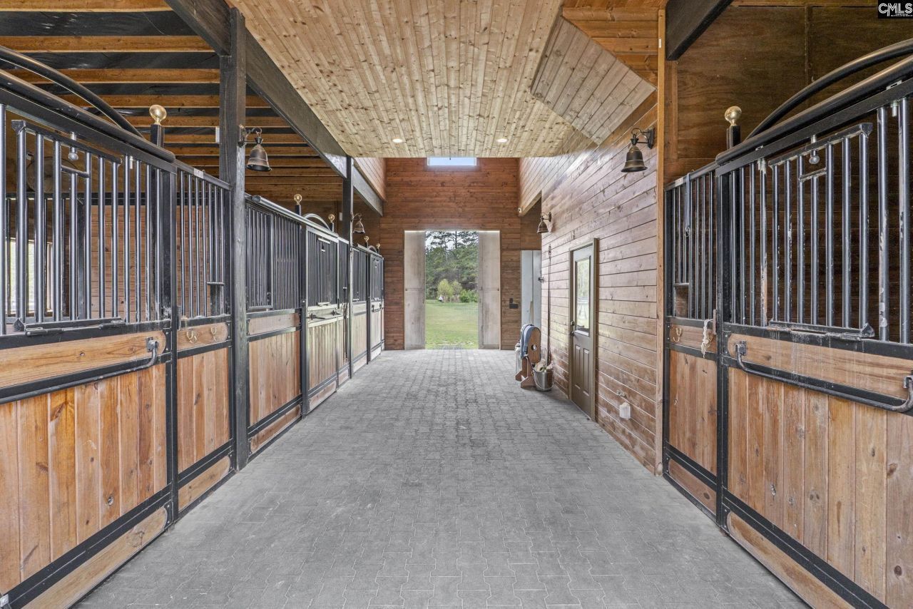 115 Ascot Drive Photo 58