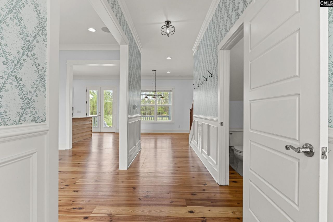 115 Ascot Drive Photo 8