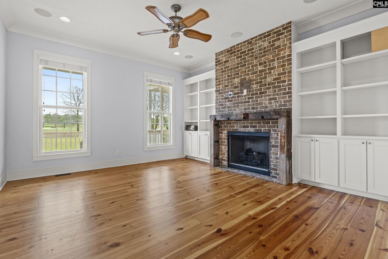 115 Ascot Drive Photo 9