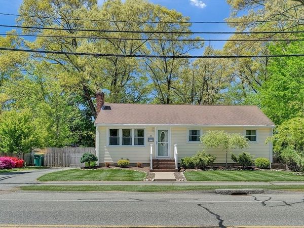 33 Sumner St, Norwood, MA 02062