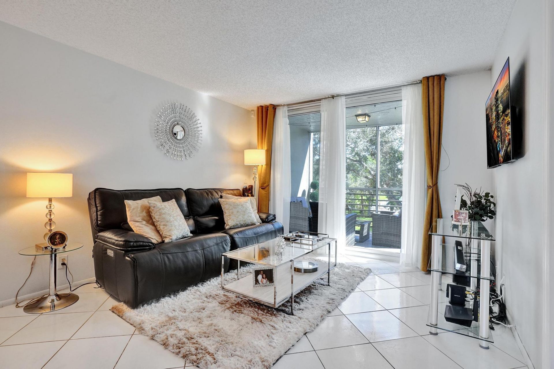 9480 Poinciana Place, Unit 304, Davie, FL 33324 Photo