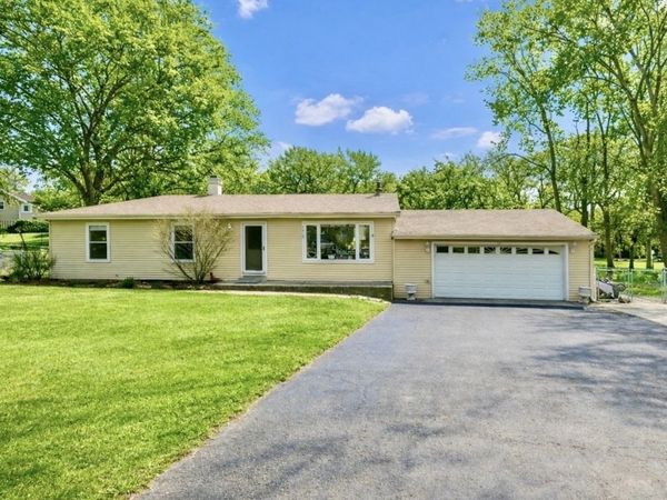 3410 WOODLAND Circle , Island Lake, IL 60042