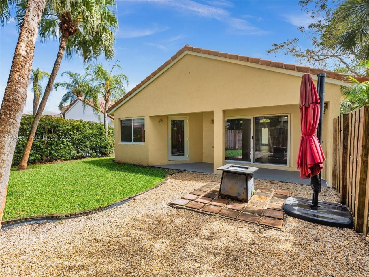 1208 NW 170th Ave, Pembroke Pines, FL 33028 Photo