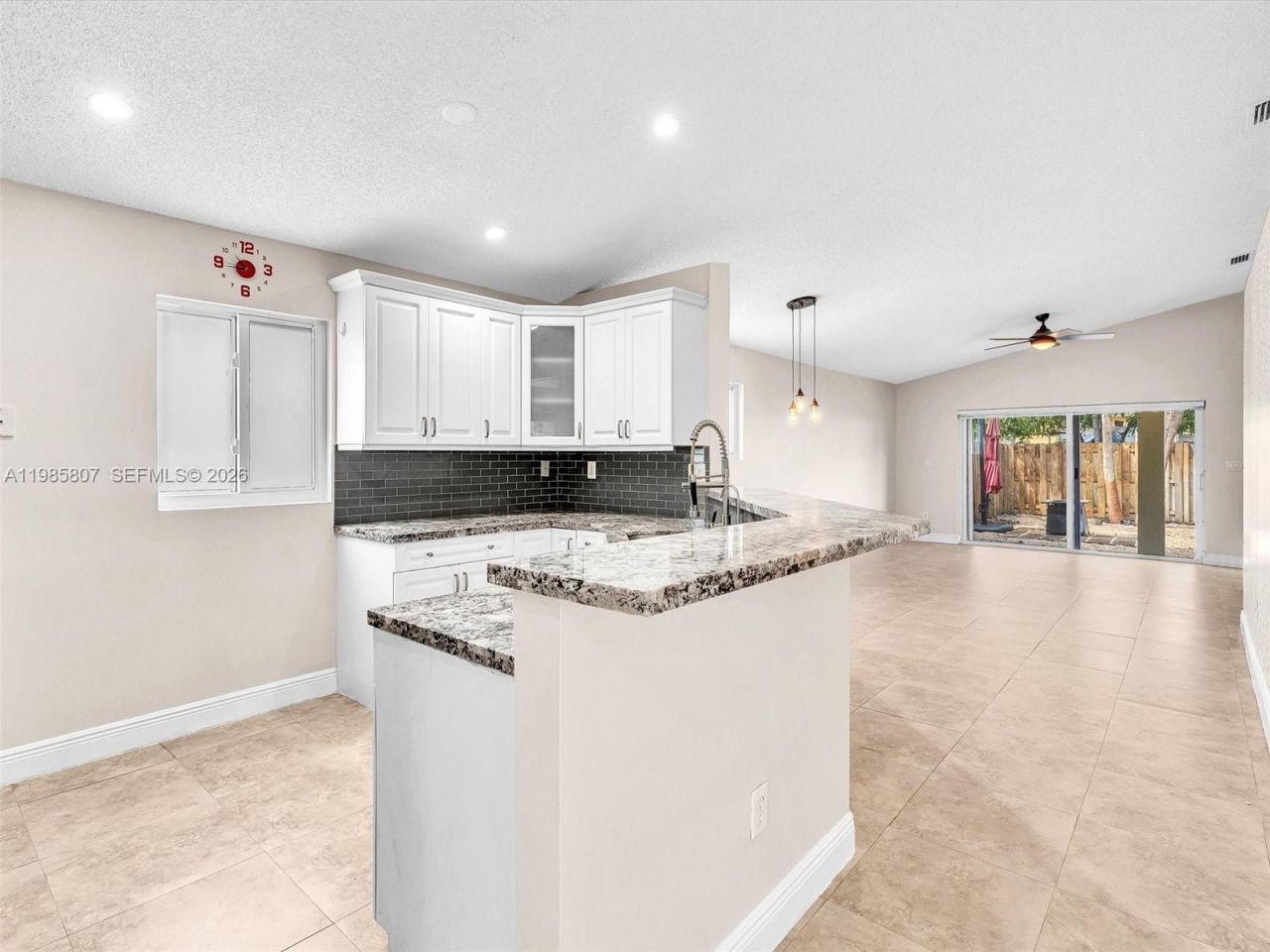 1208 NW 170th Ave, Pembroke Pines, FL 33028 Photo