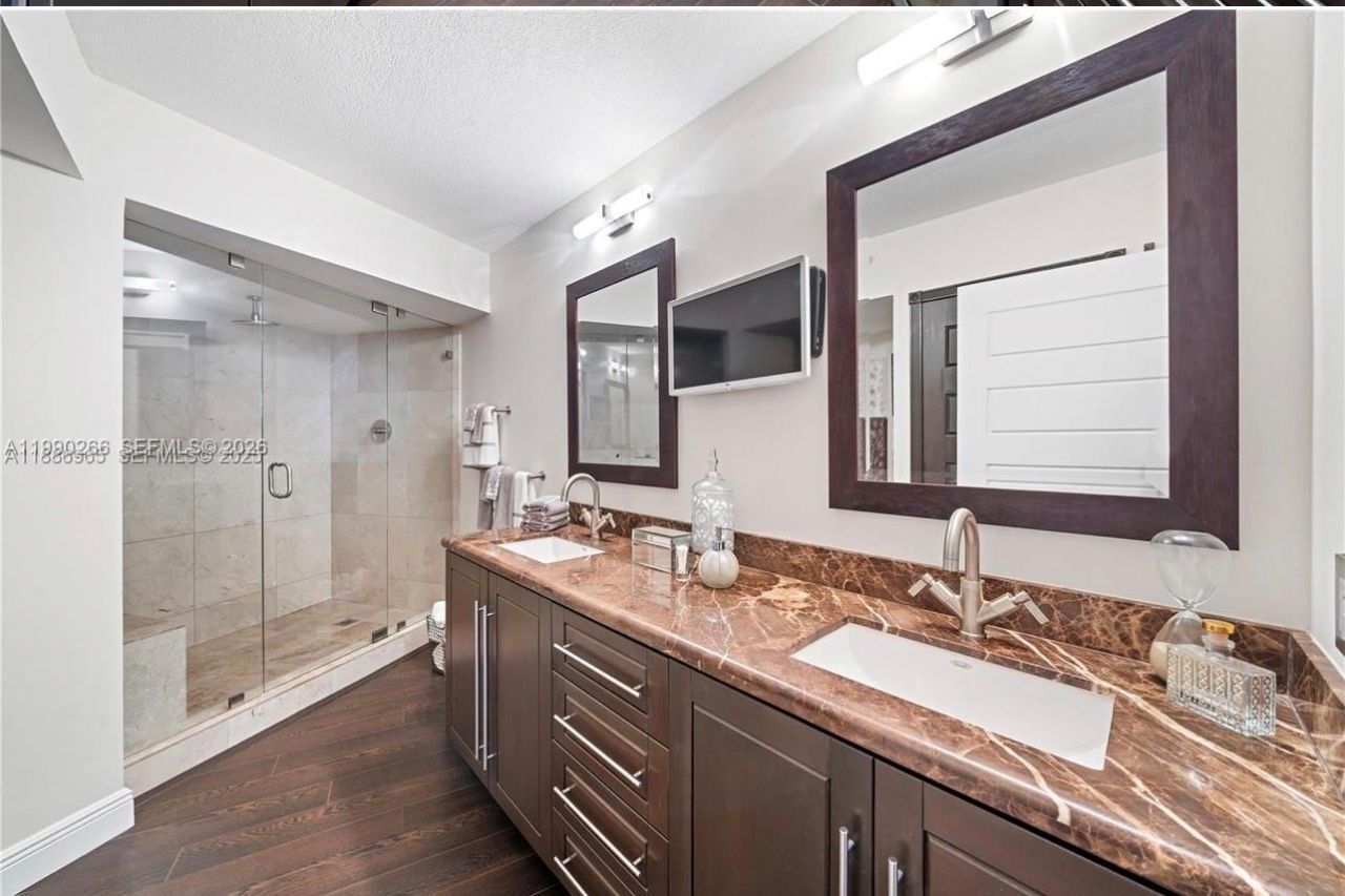 19195 NE 36th Ct, Unit 2304, Aventura, FL 33180 Photo