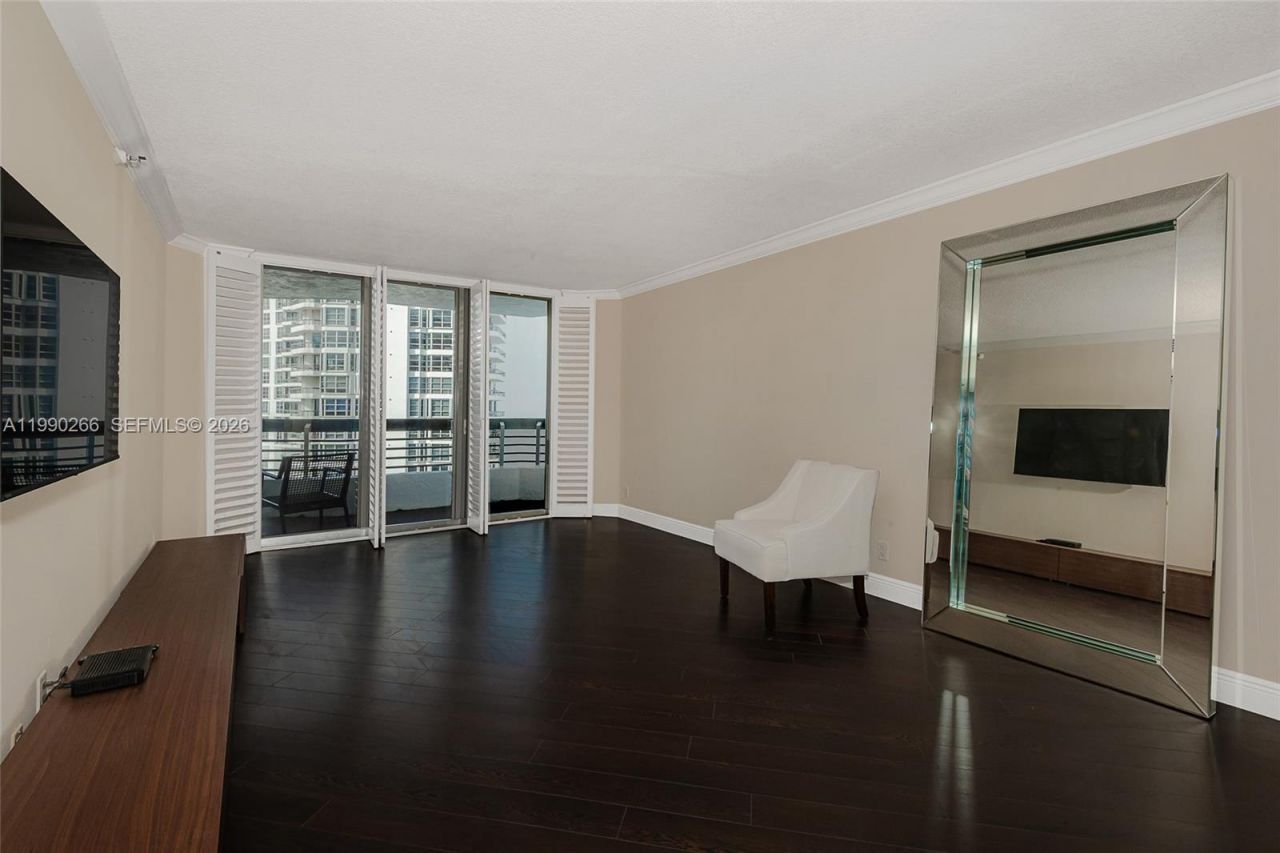 19195 NE 36th Ct, Unit 2304, Aventura, FL 33180 Photo