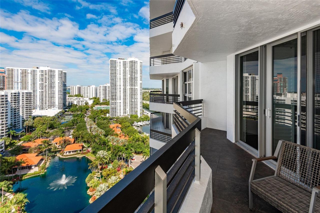 19195 NE 36th Ct, Unit 2304, Aventura, FL 33180 Photo