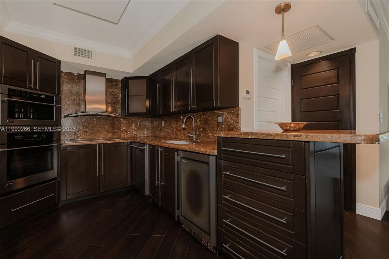 19195 NE 36th Ct, Unit 2304, Aventura, FL 33180 Photo