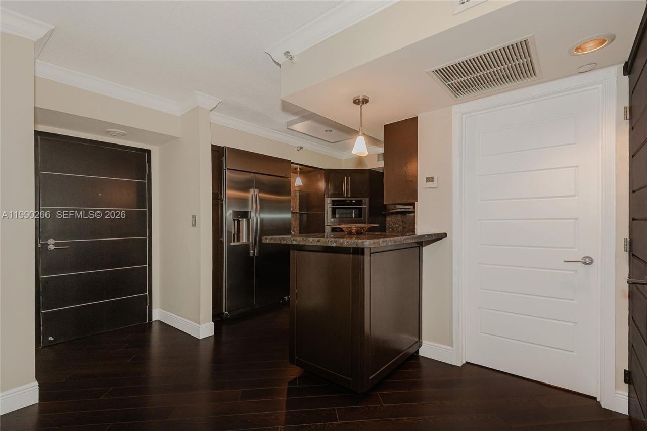 19195 NE 36th Ct, Unit 2304, Aventura, FL 33180 Photo