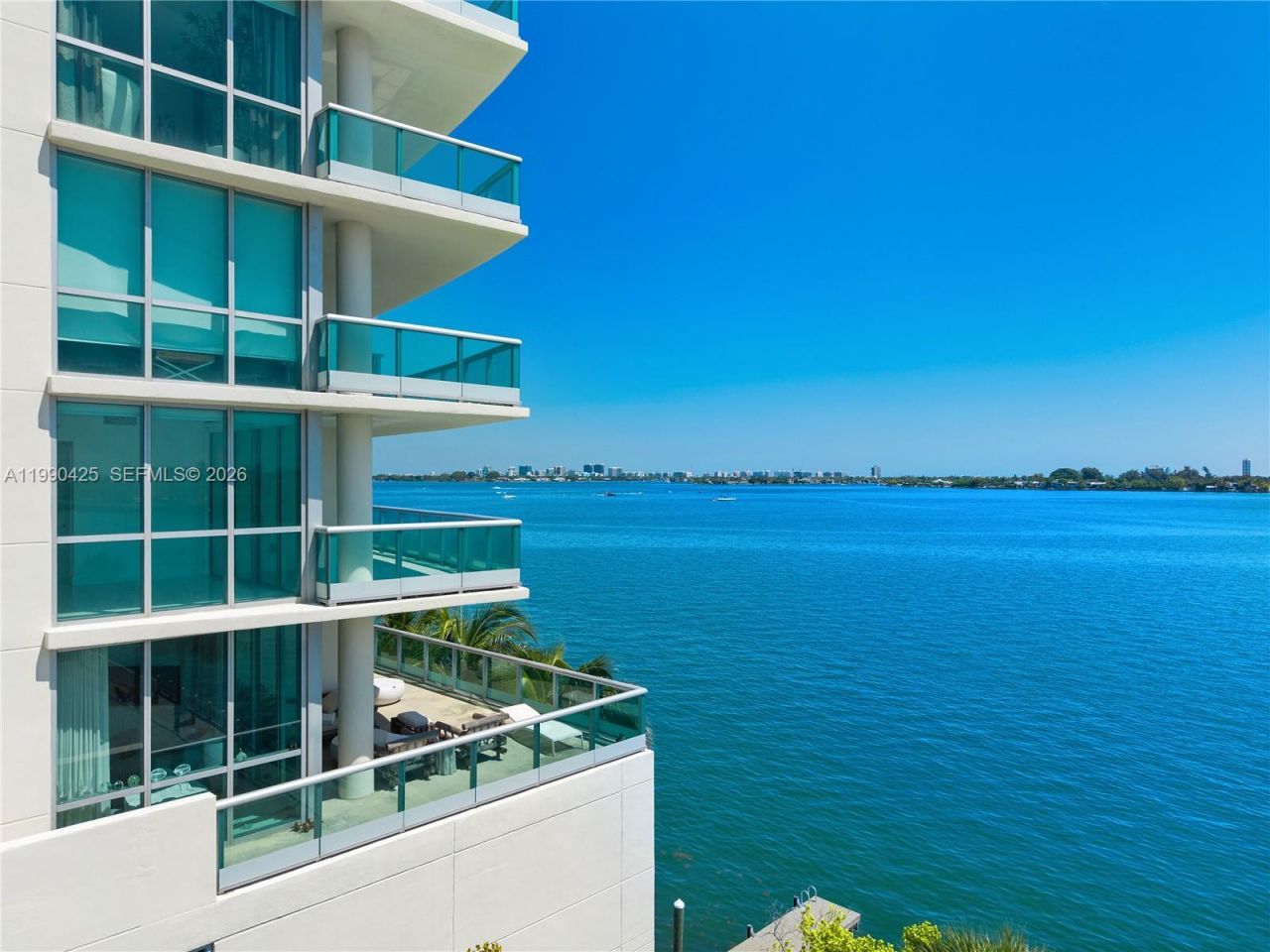 7935 East Dr , Unit 504, North Bay Village, FL 33141 Photo