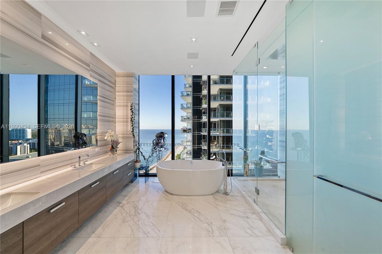 17141 Collins Ave , Unit 1801, Sunny Isles Beach, FL 33160 Photo