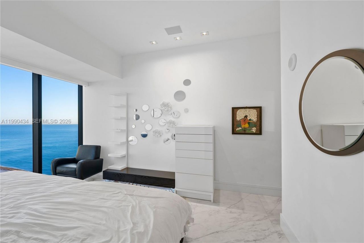17141 Collins Ave , Unit 1801, Sunny Isles Beach, FL 33160 Photo